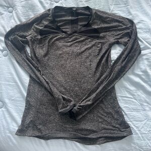 Lululemon long sleeve running top
